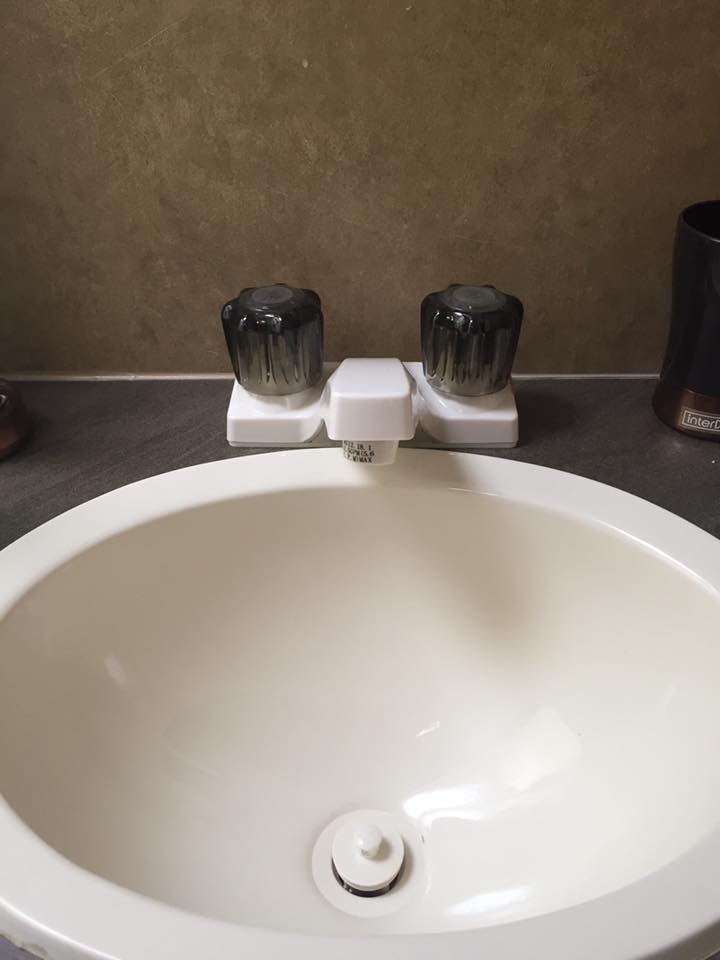 Mods - Bathroom Sink Before